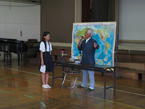Presentation event at an elementary school
